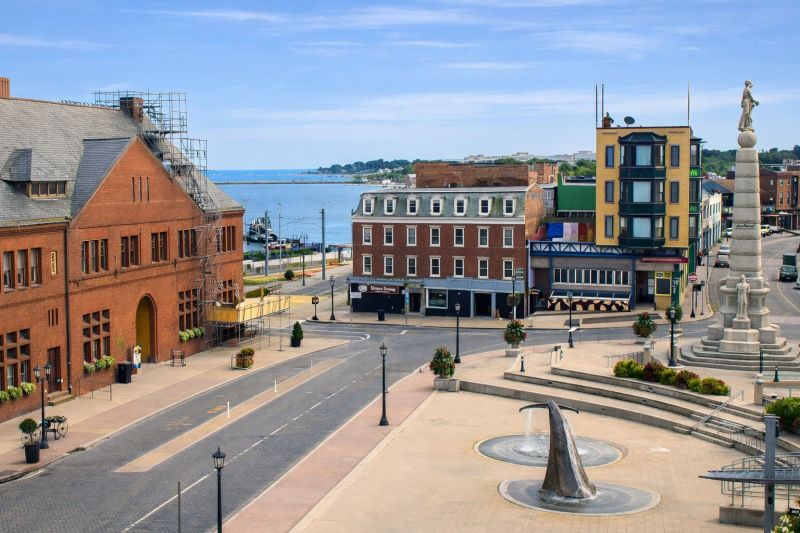 Best Siding Installation pros in New Britain, CT